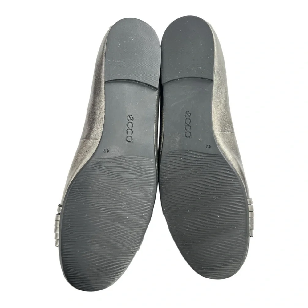 Ecco Women's Metallic Grey Slip-on Leather Flats Size EU 42 US 11-11.5 Preowned
